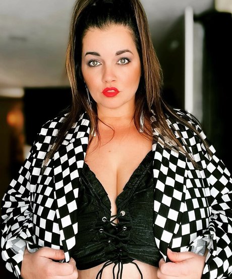 Naakte gelekte OnlyFans-foto van Jolene Mendez