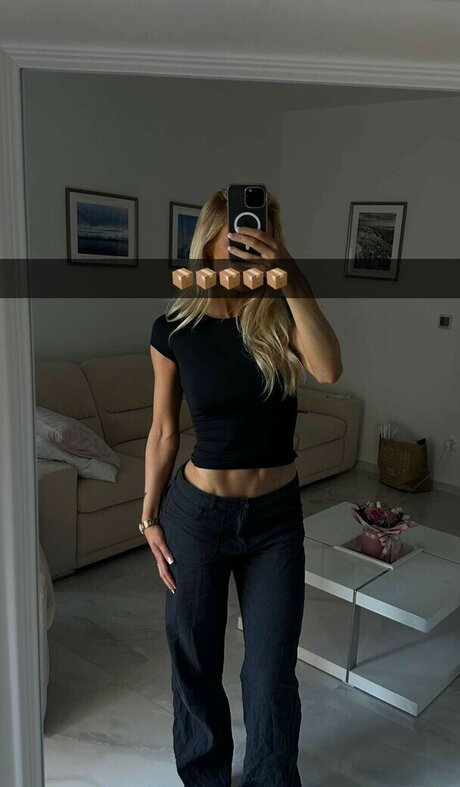 Naakte gelekte OnlyFans-foto van Brynhildurgunnlaugs
