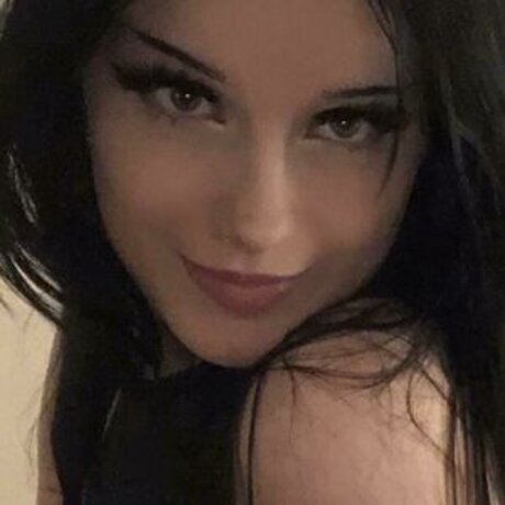 Naakte gelekte OnlyFans-foto van Exhalejay