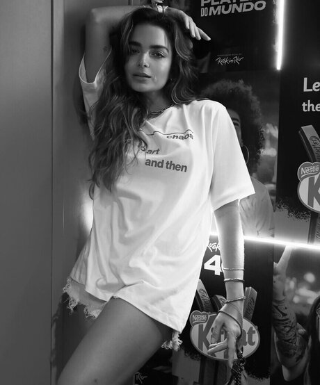 Camila Mayrink
