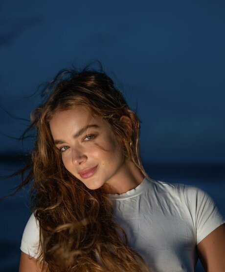 Camila Mayrink