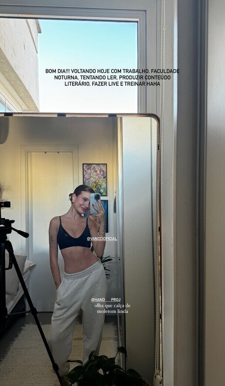 Naakte gelekte OnlyFans-foto van Liv Resenhas