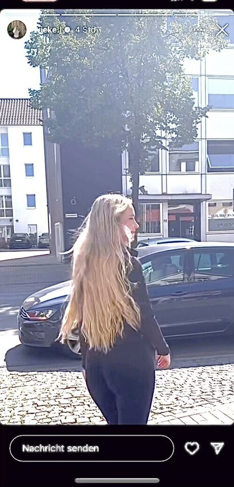 Naakte gelekte OnlyFans-foto van Wieke