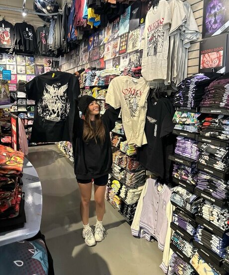 Valkyrae