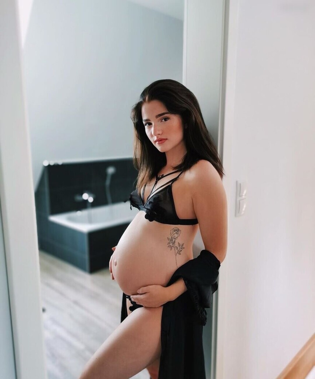 Naakte gelekte OnlyFans-foto van Julia Schulze #358 Naakte gelekte OnlyFans-foto van Julia Schulze #358