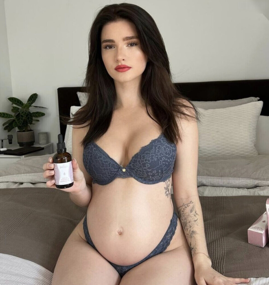 Naakte gelekte OnlyFans-foto van Julia Schulze #40 Naakte gelekte OnlyFans-foto van Julia Schulze #40