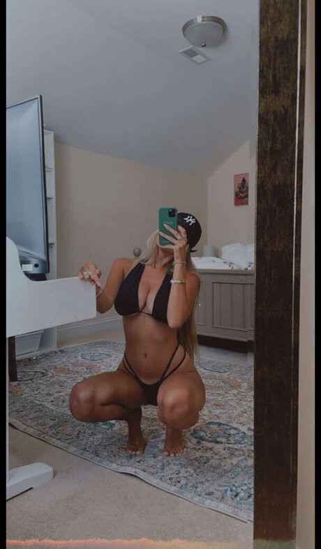 Madeline Hope / hadelinemope