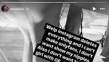 Naakte gelekte OnlyFans-foto van Actuallylia