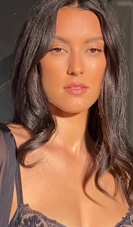 Rebecca Mir