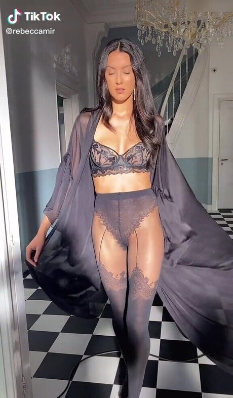 Rebecca Mir
