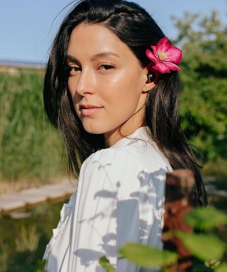 Rebecca Mir