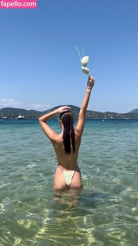 Nickienaughty
