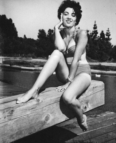 Vintage Sexy Celebs