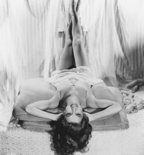 Vintage Sexy Celebs