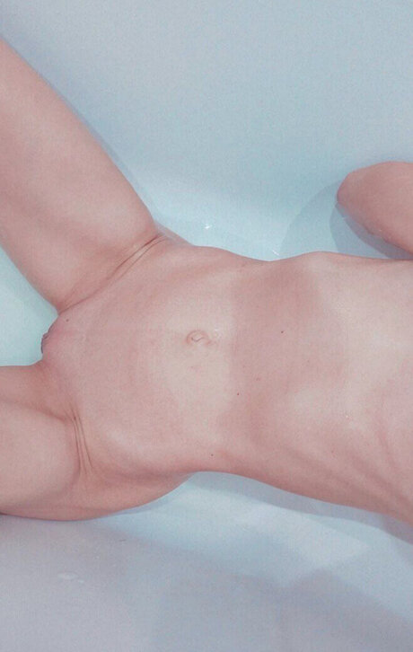 Naakte gelekte OnlyFans-foto van Anny Rudegirl