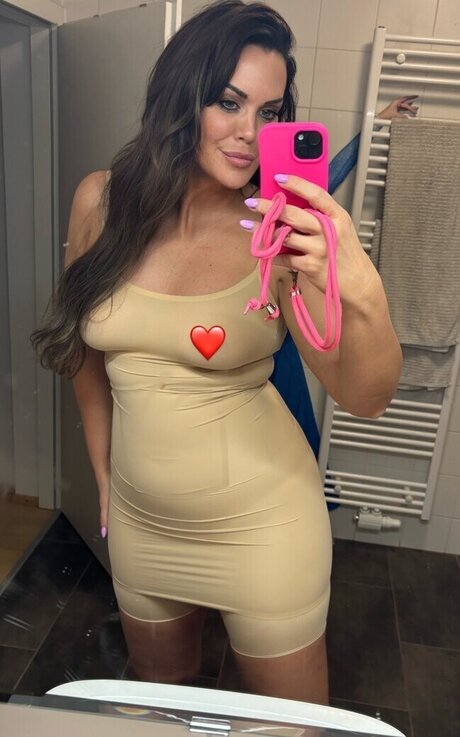 Naakte gelekte OnlyFans-foto van Martina Reuter