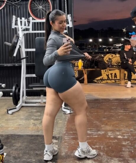 Naakte gelekte OnlyFans-foto van Brittmia