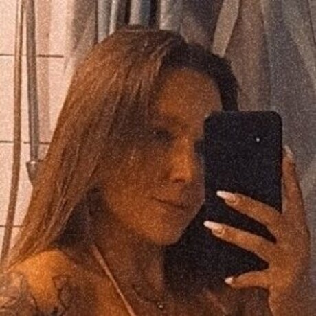 Naakte gelekte OnlyFans-foto van Sasixoxo