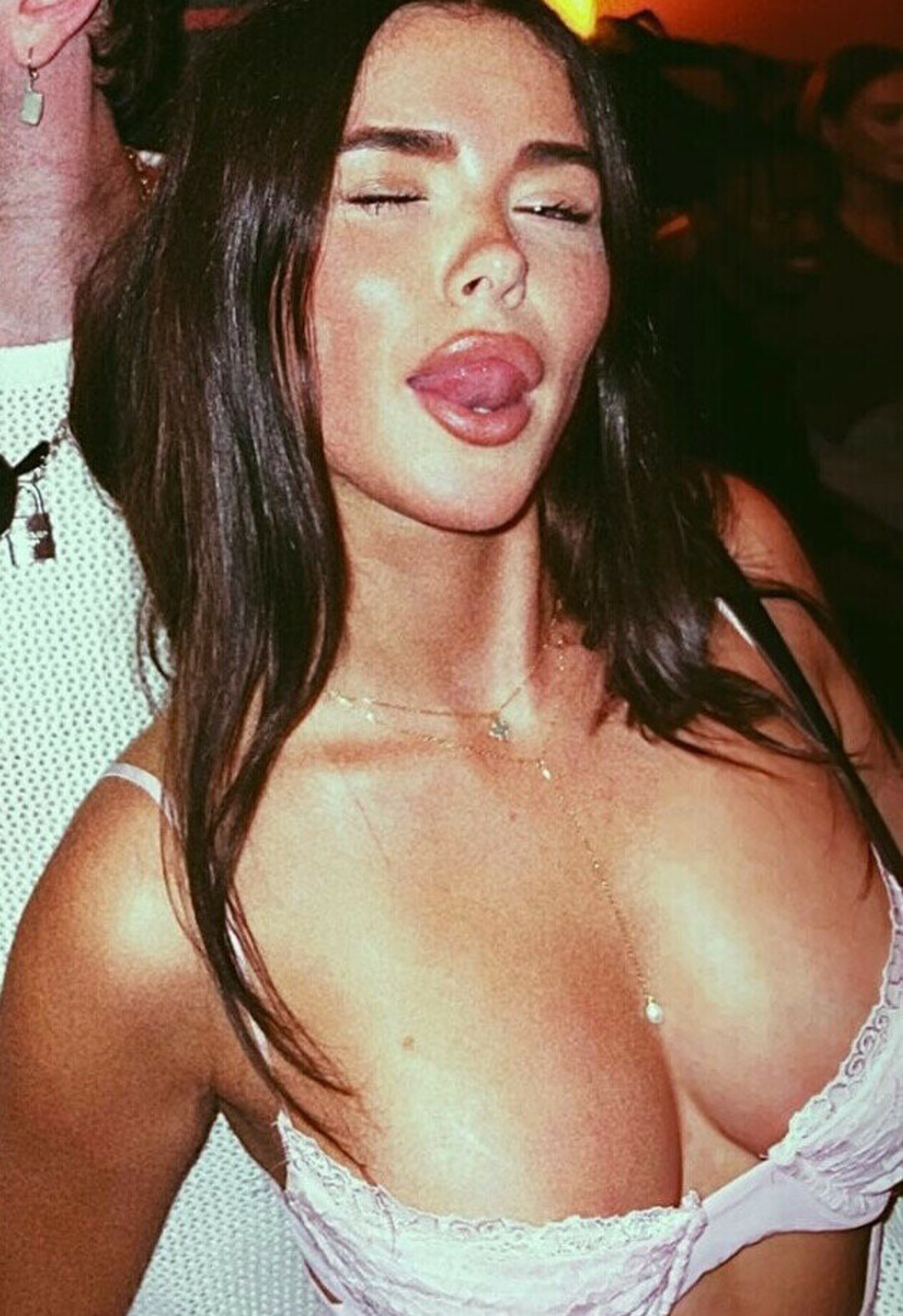 Naakte gelekte OnlyFans-foto van Clarissa Bea #107 Naakte gelekte OnlyFans-foto van Clarissa Bea #107