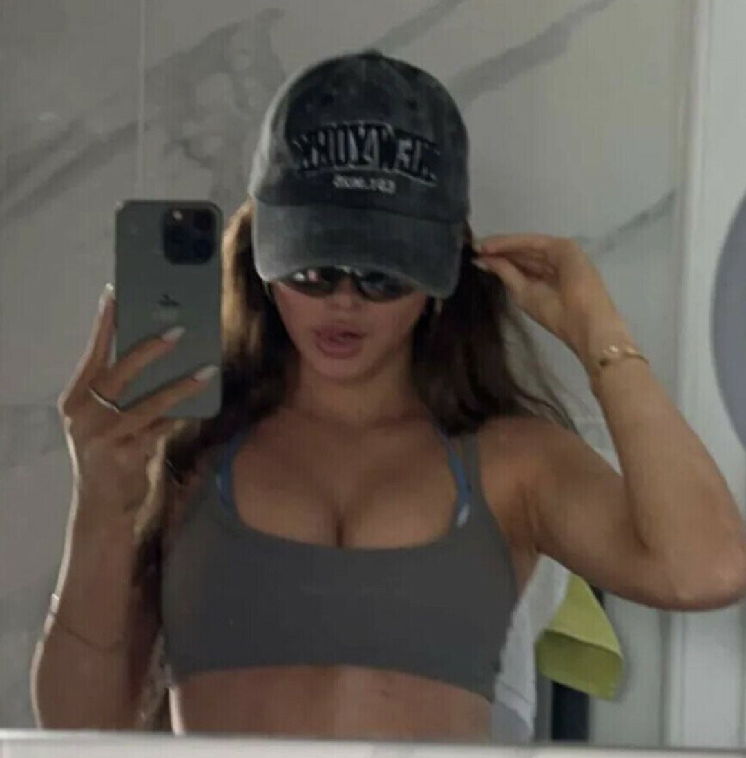 Naakte gelekte OnlyFans-foto van Clarissa Bea #109 Naakte gelekte OnlyFans-foto van Clarissa Bea #109