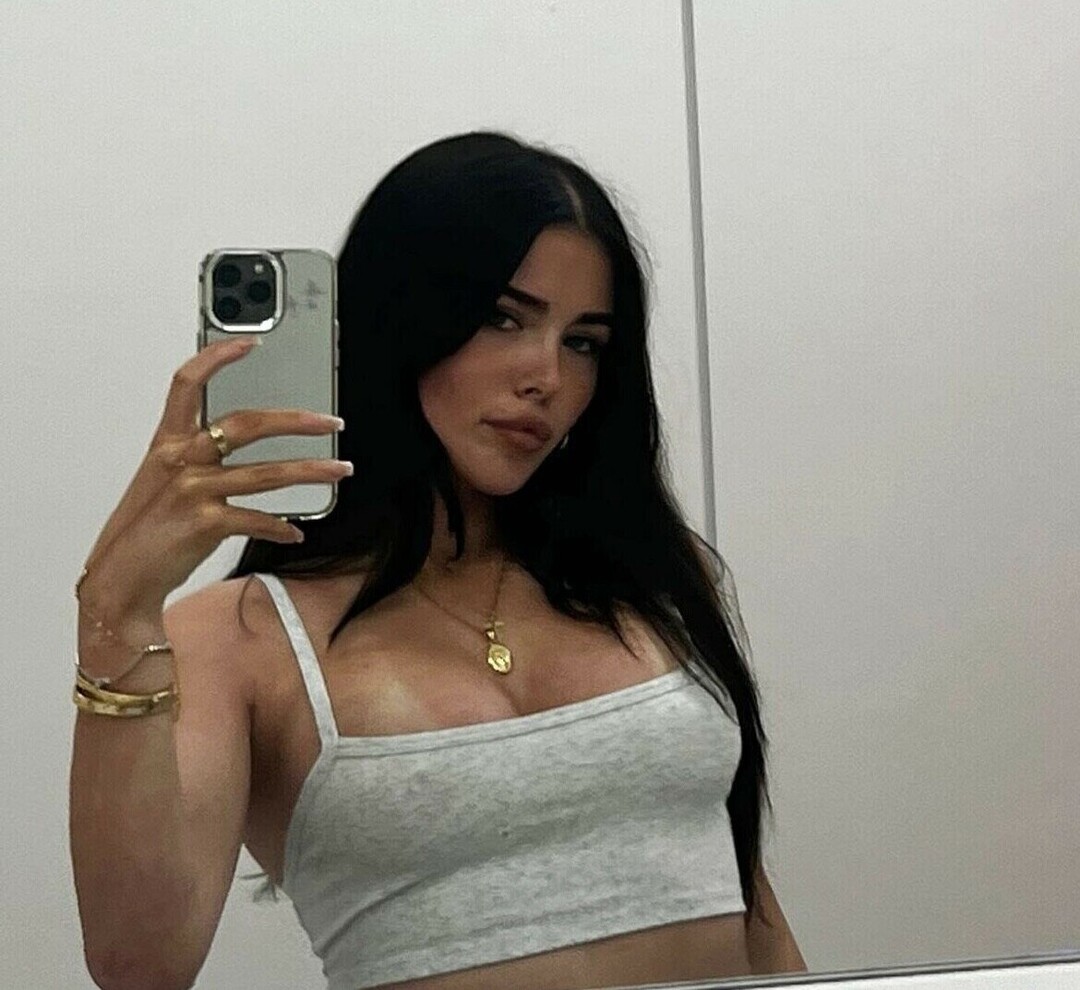 Naakte gelekte OnlyFans-foto van Clarissa Bea #49 Naakte gelekte OnlyFans-foto van Clarissa Bea #49