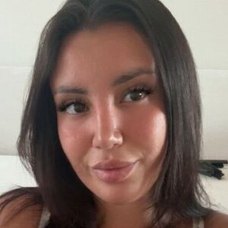Naakte gelekte OnlyFans-foto van Latinasofia