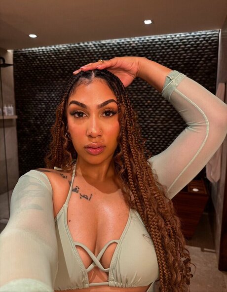 Queen Najia