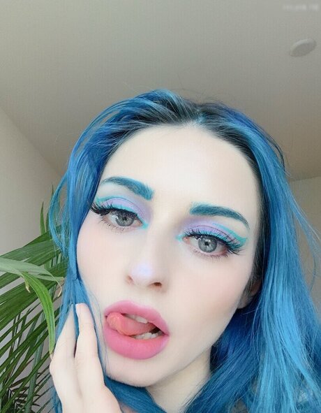 Jewelz Blu