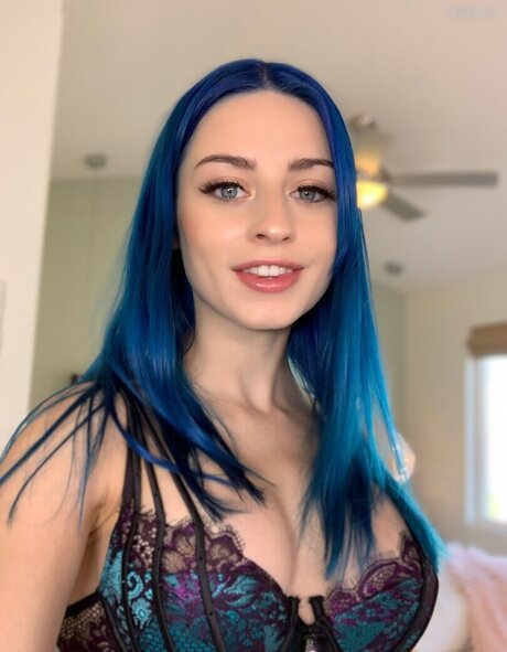 Jewelz Blu