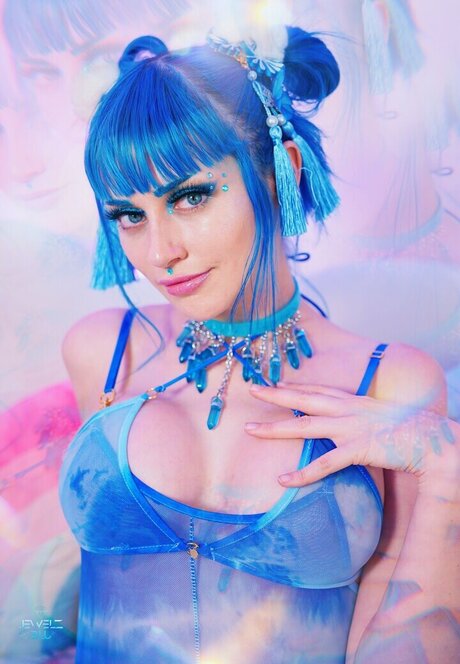 Jewelz Blu