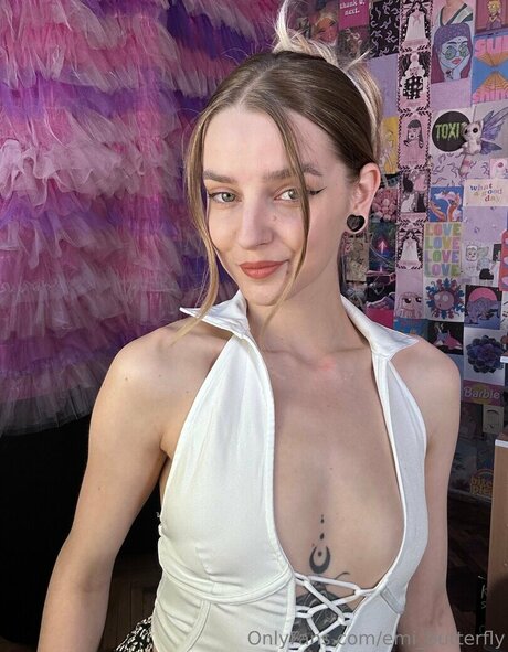 Naakte gelekte OnlyFans-foto van Caaandygirl