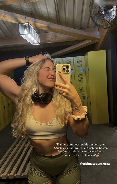 Naakte gelekte OnlyFans-foto van Lisa Marie Wohlmuth