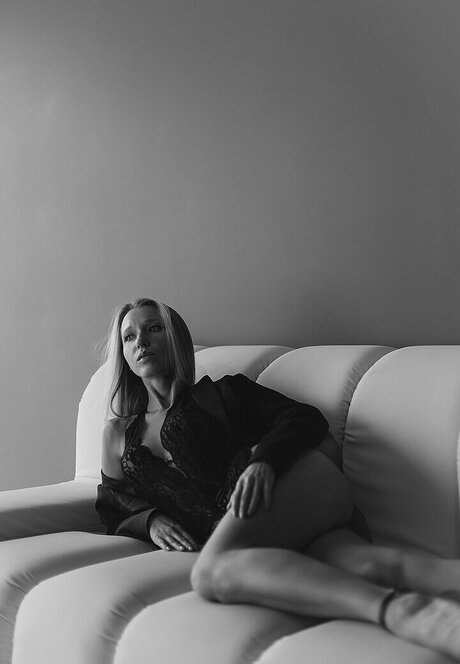 Natalie (Avo)