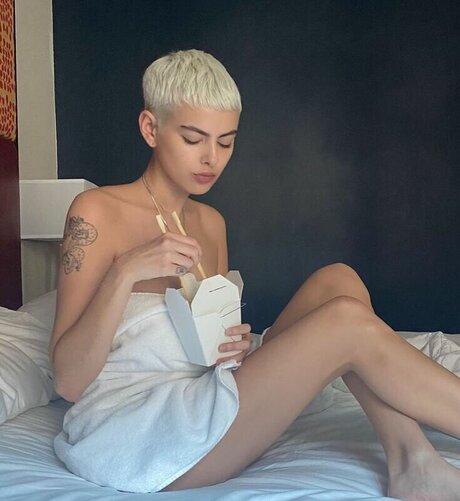 Naakte gelekte OnlyFans-foto van Hayden Graye