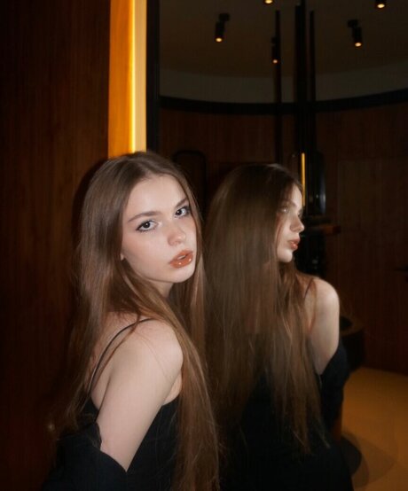 Naakte gelekte OnlyFans-foto van Sosihue