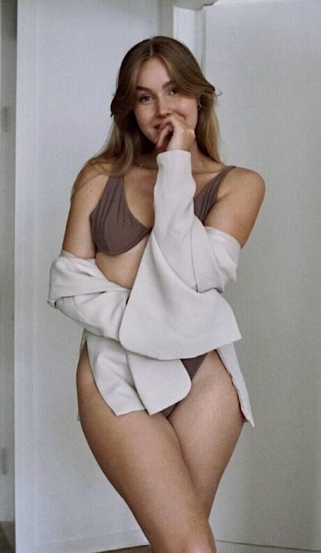 Naakte gelekte OnlyFans-foto van Cirizzle