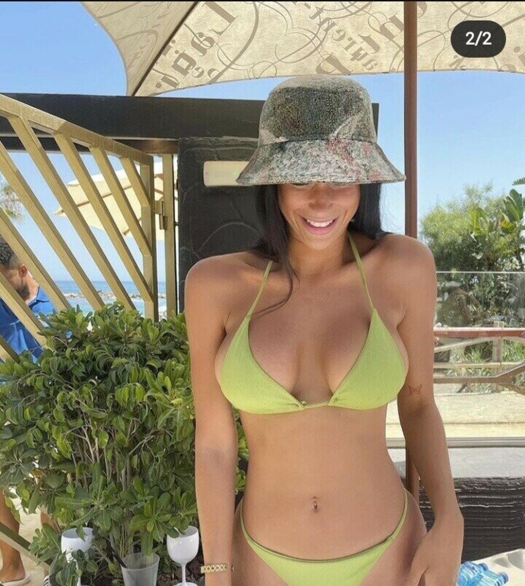 Naakte gelekte OnlyFans-foto van Shayna Senior #46 Naakte gelekte OnlyFans-foto van Shayna Senior #46