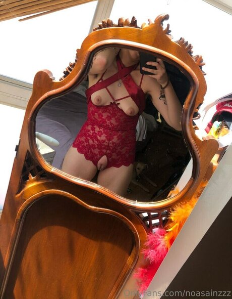 Naakte gelekte OnlyFans-foto van Eduarda Santana