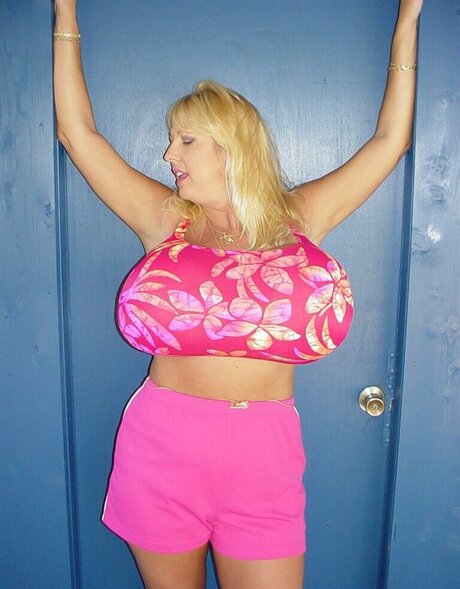 Maxi Mounds
