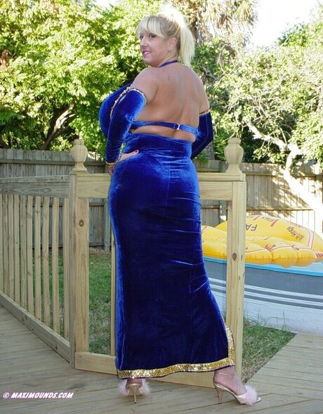Maxi Mounds