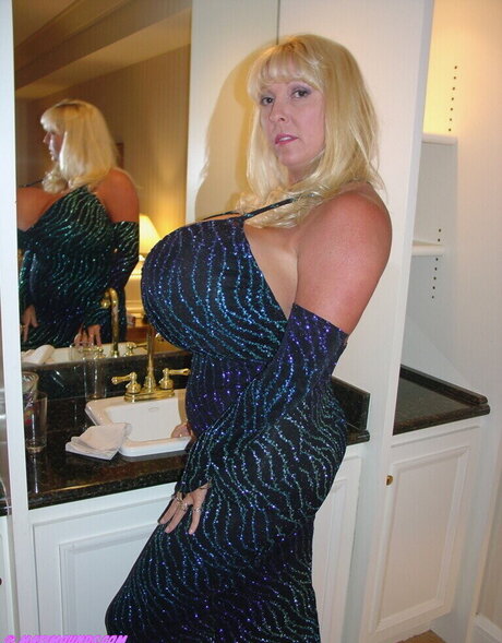 Maxi Mounds