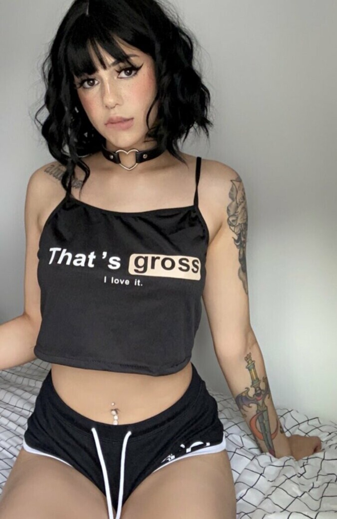 Naakte gelekte OnlyFans-foto van Ne0nprincess #34 Naakte gelekte OnlyFans-foto van Ne0nprincess #34