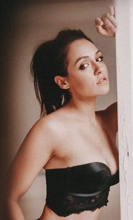 Regina Hixt