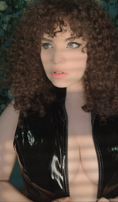Kawaiikiwicosplay