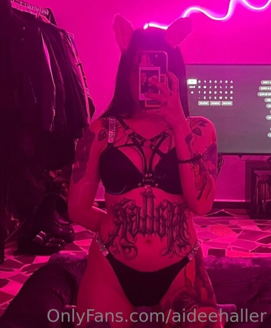 Naakte gelekte OnlyFans-foto van Aidee Haller #5 Naakte gelekte OnlyFans-foto van Aidee Haller #5