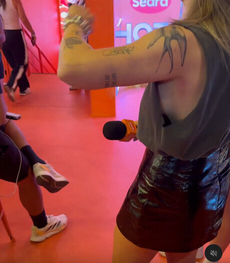 Naakte gelekte OnlyFans-foto van Mari Palma