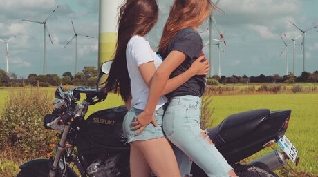 Affe auf Bike