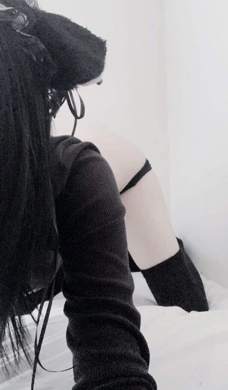 Dumbkittteen