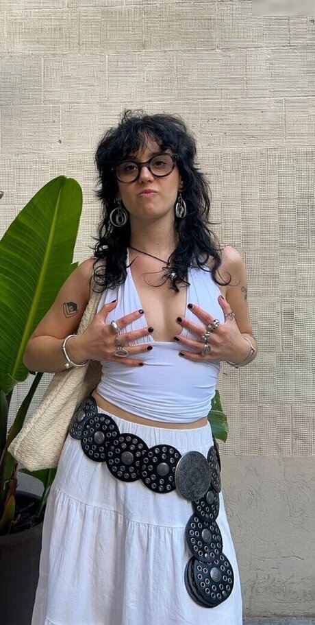 Naakte gelekte OnlyFans-foto van Dina Ratner