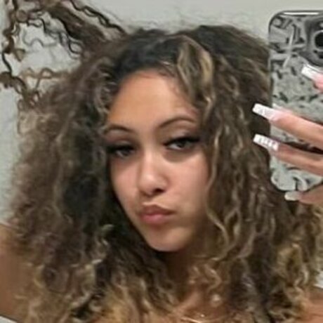 Naakte gelekte OnlyFans-foto van Msdifferentt20
